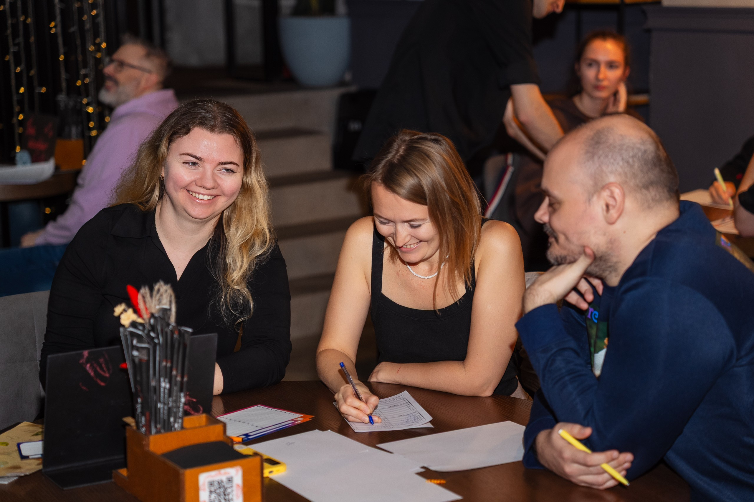 Превью к фотоальбому Рандом на троих Зарубежная музыка (05.11.2025) 20:00 Ramen Ten