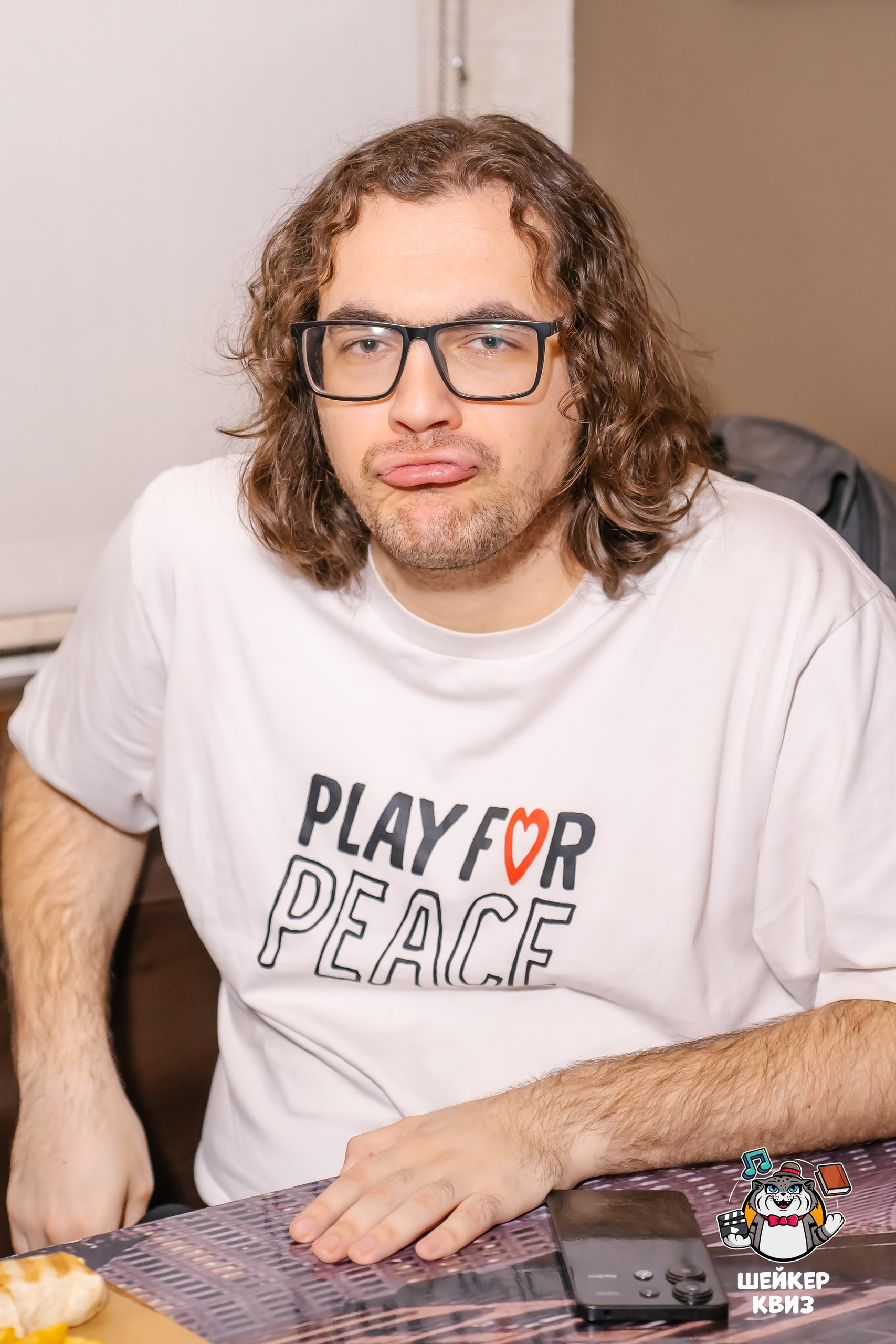 Превью к фотоальбому КАРАОКЕ-КВИЗ [РУССКИЕ ХИТЫ 00-Х И 10-Х] #1.1 (07.04.2026) 20:00 Travel