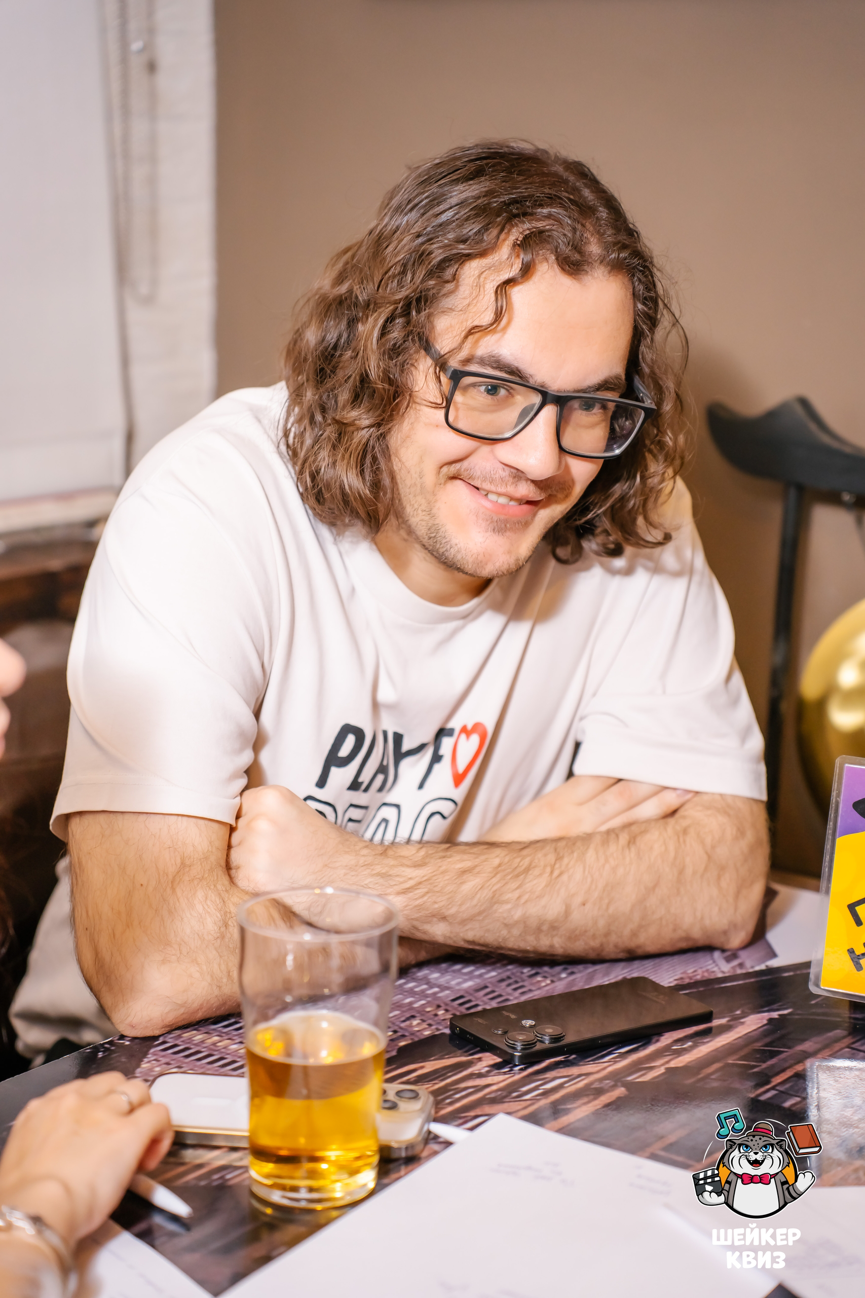 Превью к фотоальбому КАРАОКЕ-КВИЗ [РУССКИЕ ХИТЫ 00-Х И 10-Х] #1.1 (07.04.2026) 20:00 Travel